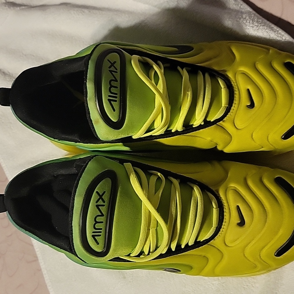Fluorescent green Air Max